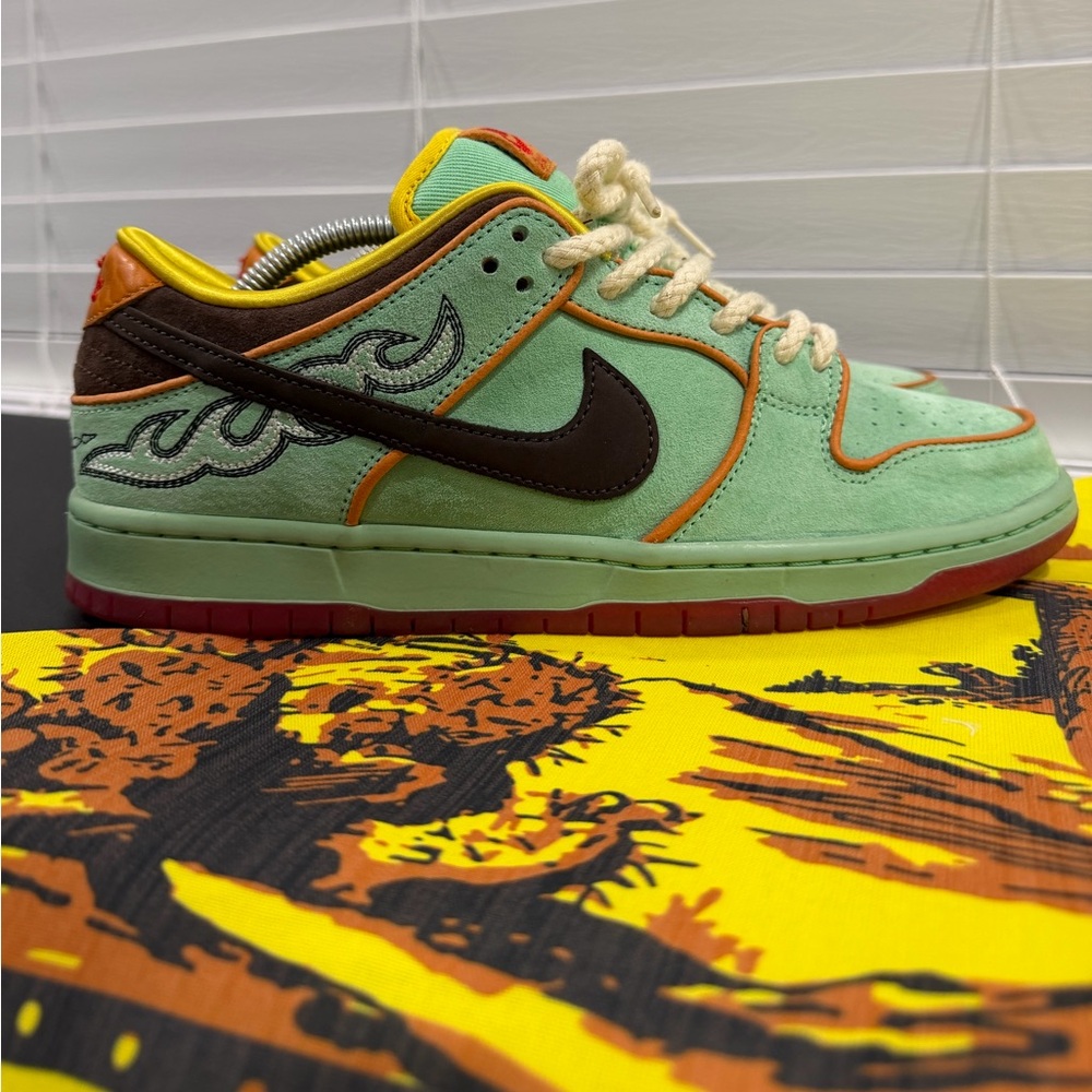 Nike SB Dunk Low Rodeo Tourmaline